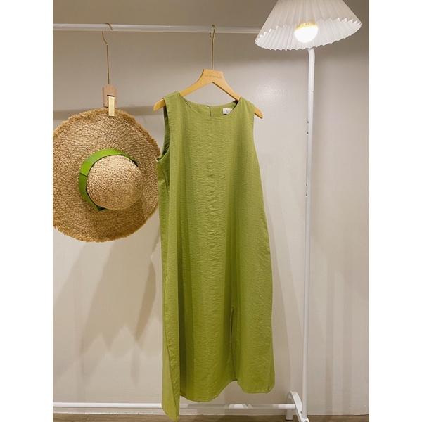 Váy sát nách đũi xẻ tà