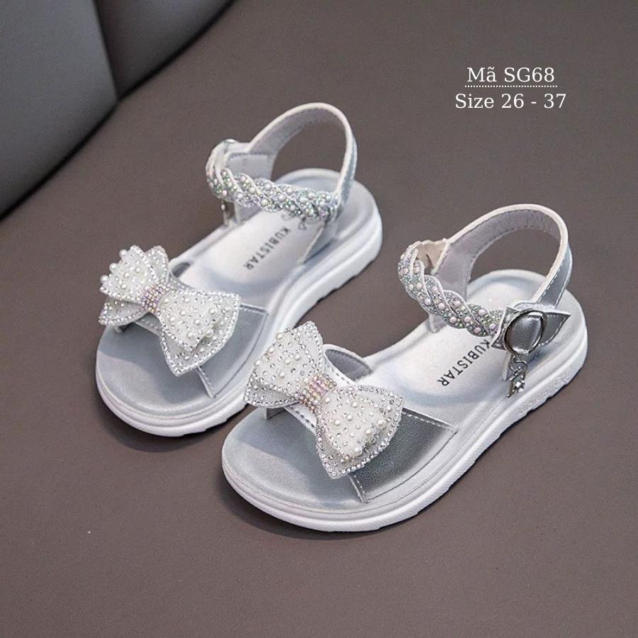 Dép quai hậu sandal bé gái gắn nơ công chúa điệu dà và duyên dáng da mềm đế cao su dẻo chống trơn trượt màu bạc thời trang phù hợp cho trẻ em 3 - 12 tuổi đi học đi biển NHÍM SHOP SG68