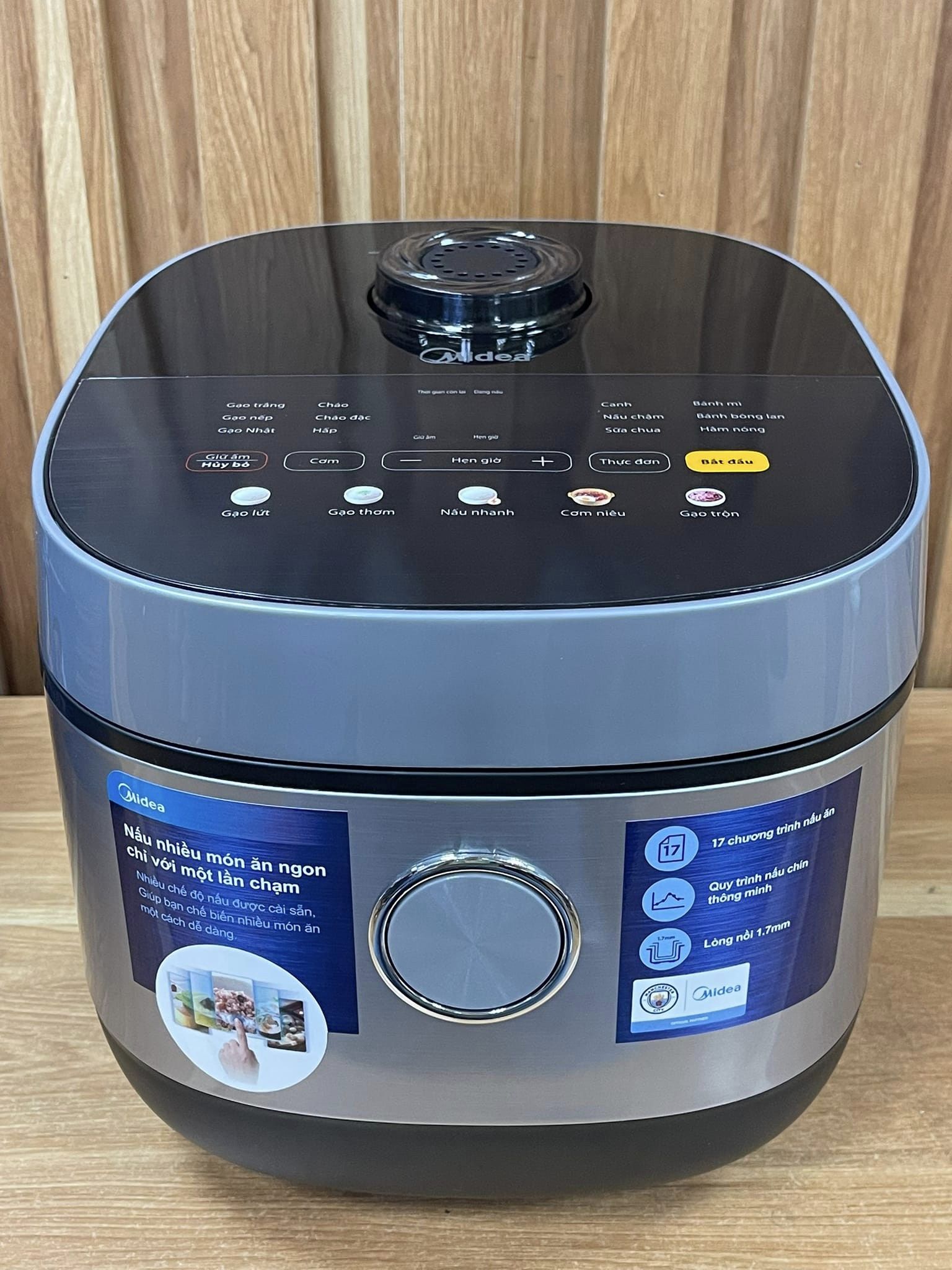 Nồi cơm điện tử 1.8L Midea MB-FS5025 công suất 760W, 17 chế độ nấu có sẵn - Hàng chính hãng