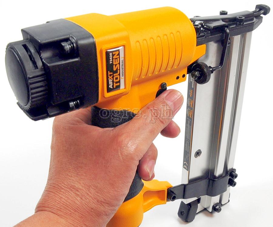 MÁY BẮN ĐINH HƠI 2 TRONG 1 1,3kg TOLSEN 73420 - HÀNG CHÍNH HÃNG