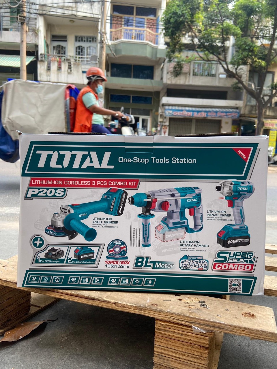 Bộ combo 3 máy khoan động lực, máy mài góc và máy siết vít dùng pin 20V Total TOSLI2301510