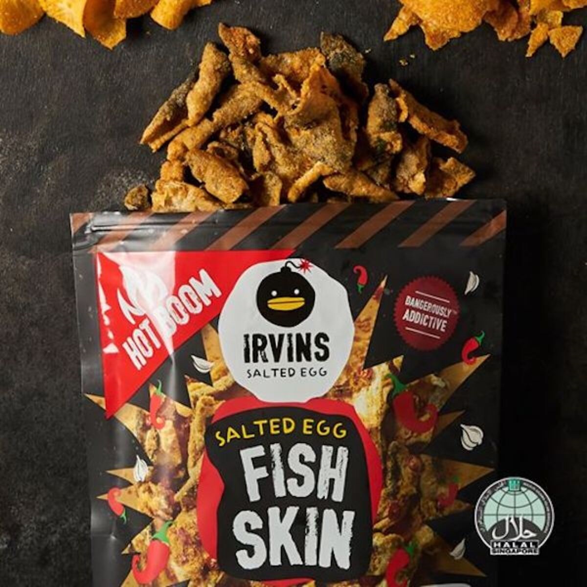 Da cá trứng muối cay 105g IRVINS - Small Hotboom Salted Egg Fish Skin