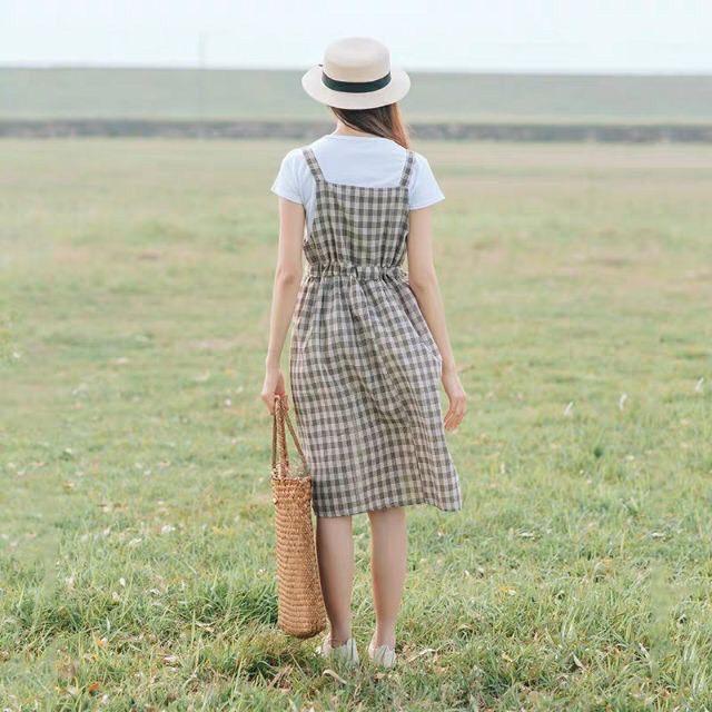Sét váy yếm kẻ caro ulzzang và áo phông siêu xinh