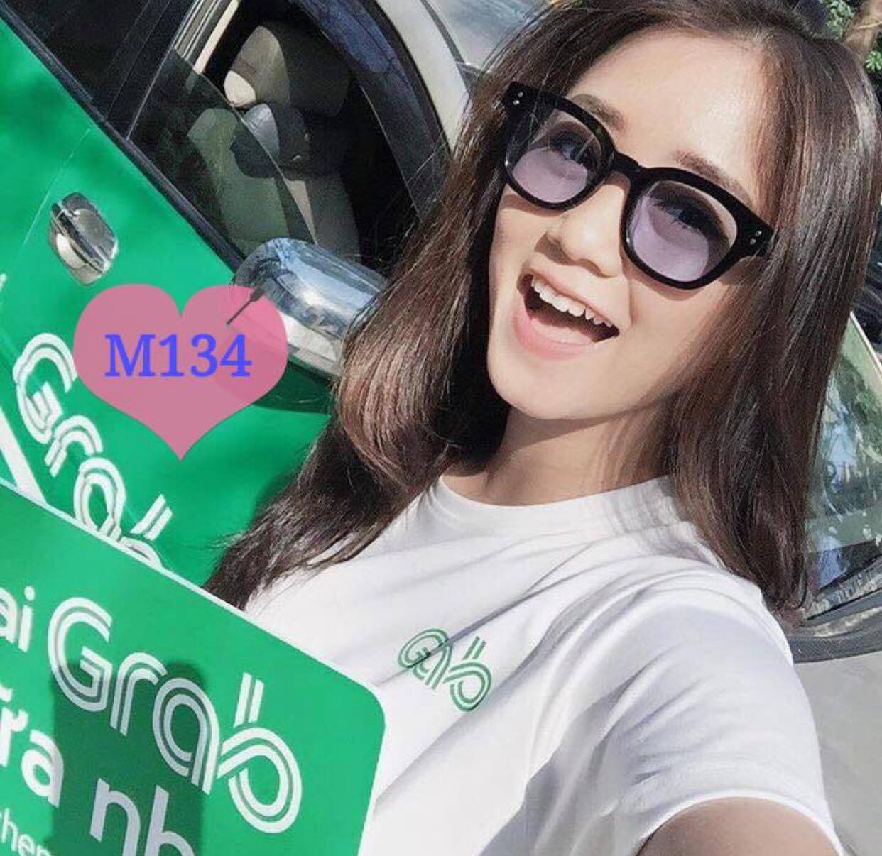 Kính râm V Southside thời trang sành điệu