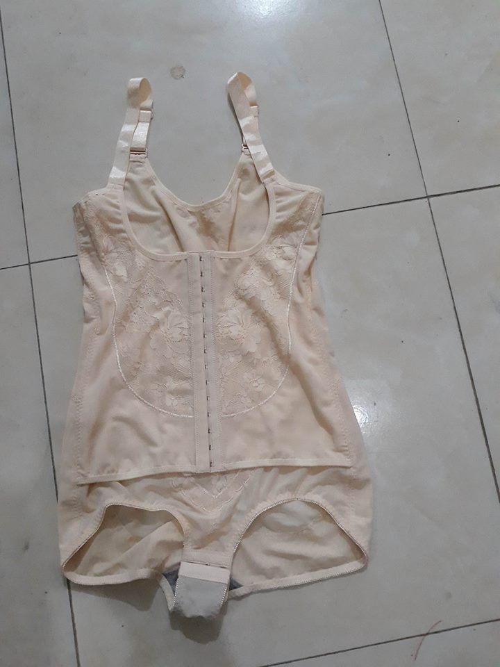 Áo gen bụng cài khuy liền quần cao cấp