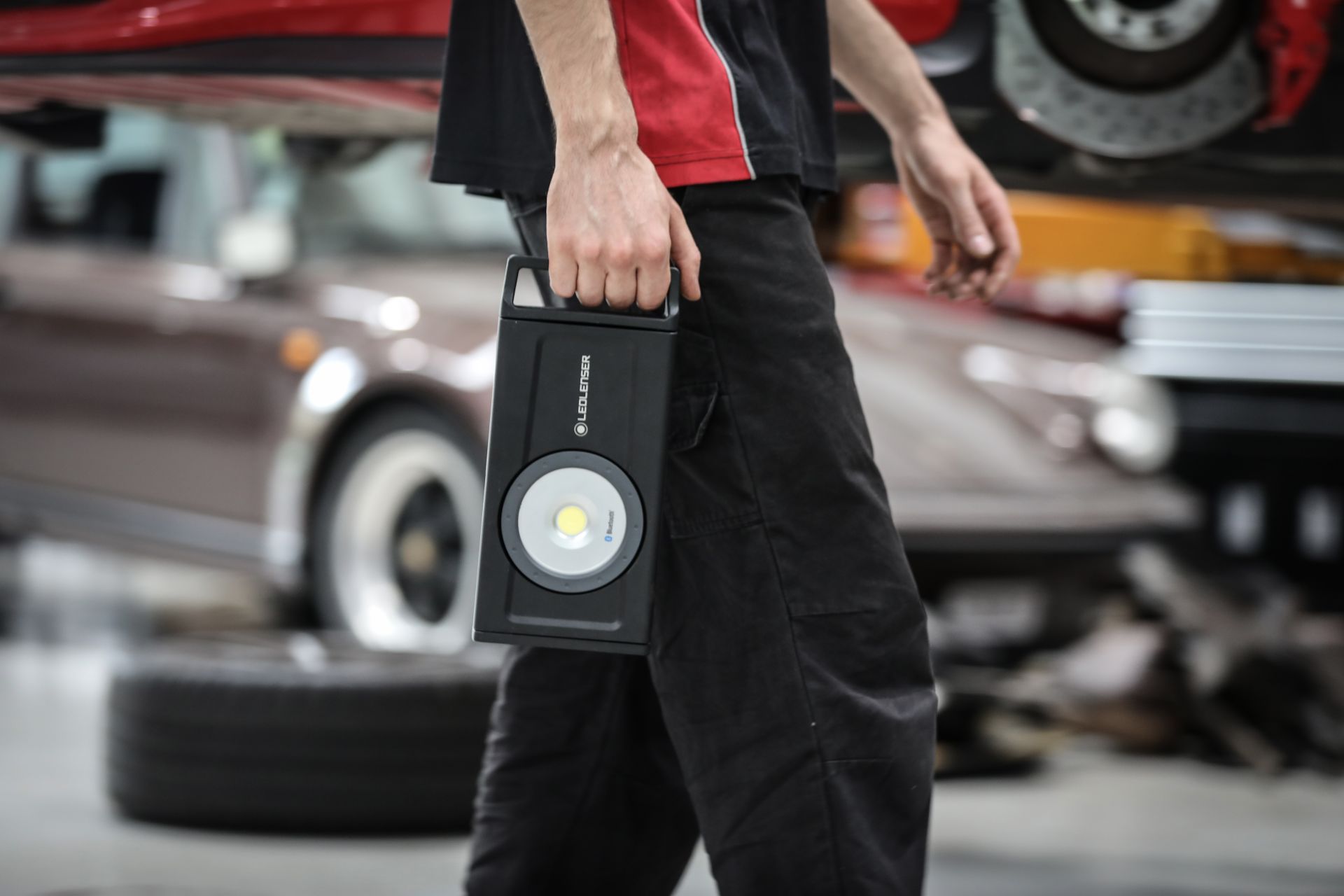 Đèn pin bluetooth Ledlenser iF8R