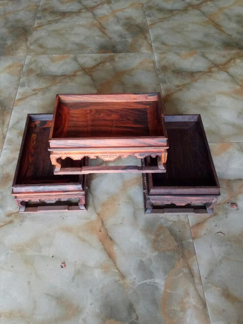 bàn thờ gỗ sồi 81cm kèm chữ, chắn khói màu óc chó