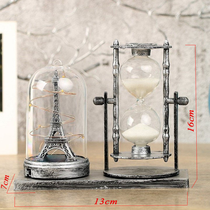 Mô hình trang trí đồng hồ cát tháp Eiffel đèn phát sáng