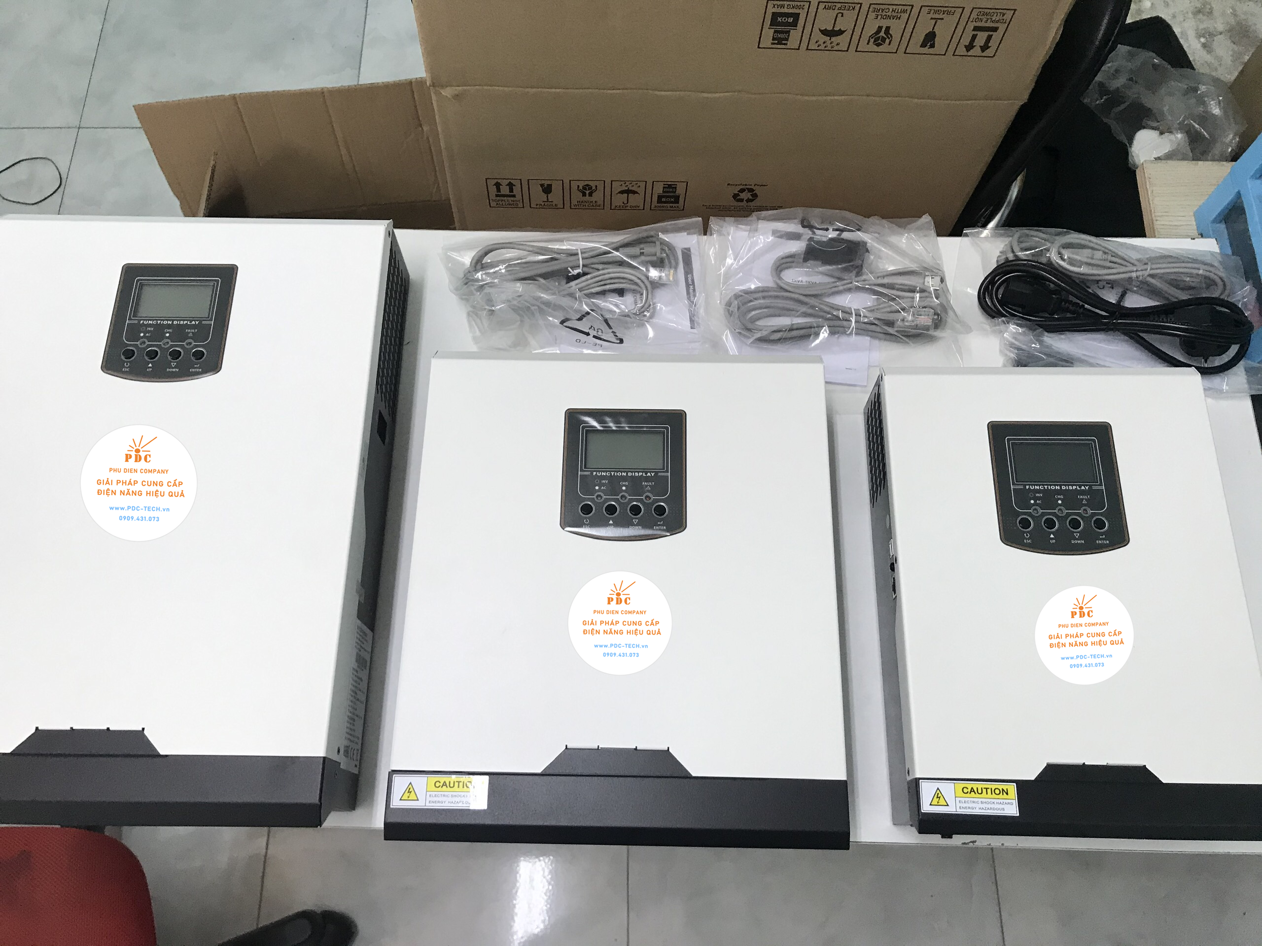 OFF-GRID INVERTER AXPERT VP 2KW, 24VDC, 50A PMW SCC, SẠC LƯỚI 20A - Hàng Chính Hãng