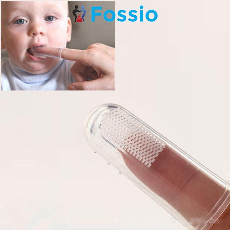 Bàn chải silicon xỏ ngón cho bé, tưa lưỡi làm sạch miệng cho bé từ 0 - 2 tuổi - FOSSIO