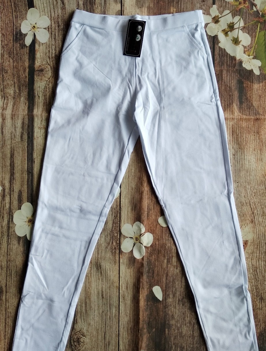 Quần legging nữ màu trắng chất cotton thun