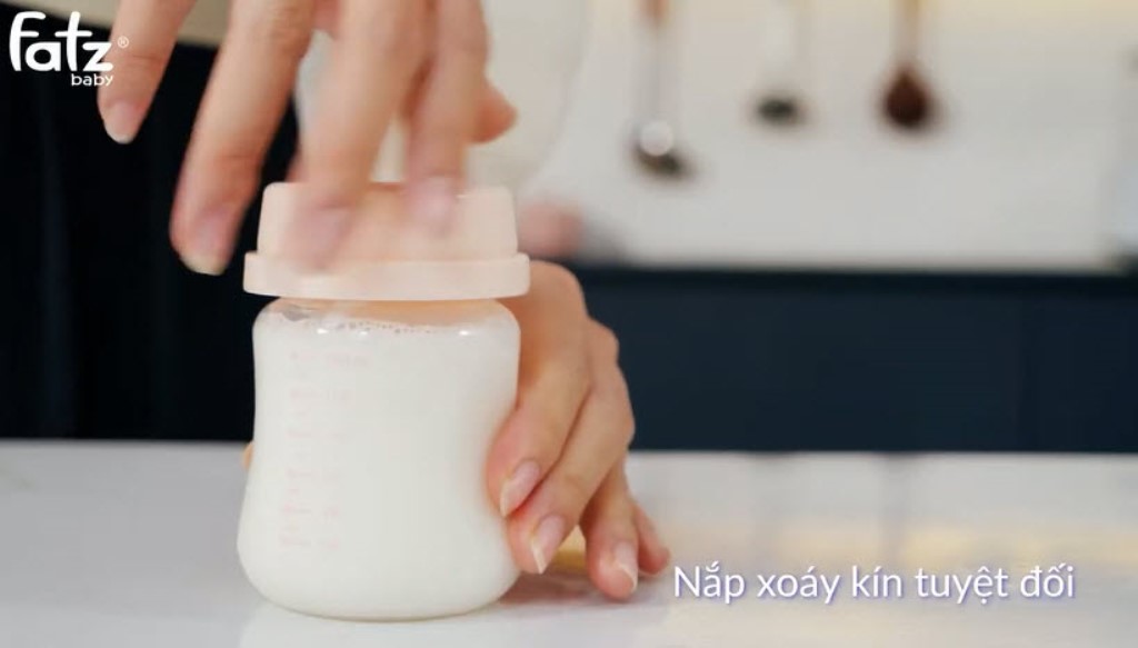 Bộ 3 bình trữ sữa mẹ cổ rông 140ml vừa với máy hút sữa RESONANCE Fatzbaby