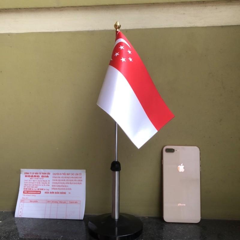 Cờ để bàn inox đen đơn Quốc kỳ Singapore