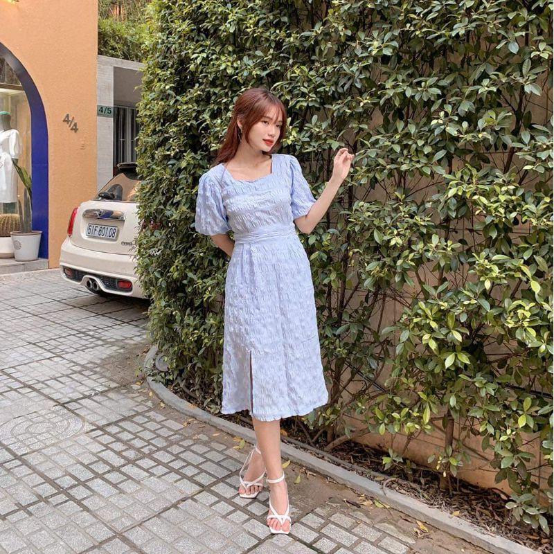 Đầm WH cổ vuông form dài