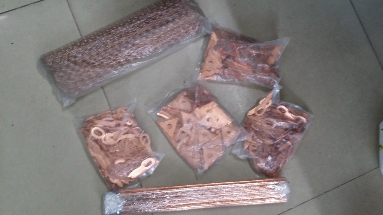 Bịch 100 miếng tam giác giật tôn