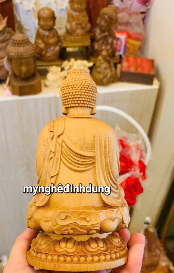 Tượng phật adiđà mini bằng gỗ bách xanh thơm nức kt cao 15x9x9cm