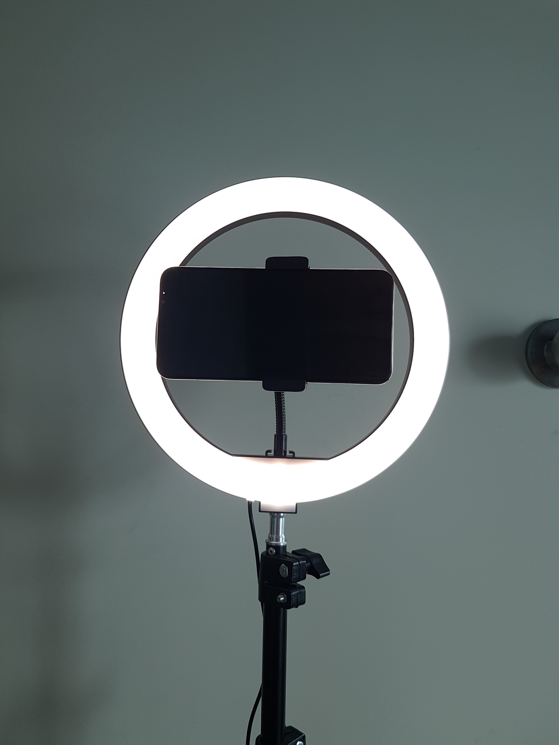 Đèn livestream size 26cm và chân cao 2M hỗ trợ trang điểm, makeup, livestream nhiều chế độ ánh sáng