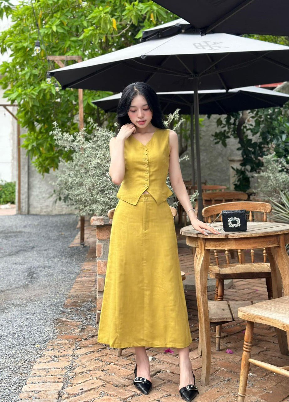 Set áo ghi lê 6 nút kèm chân váy dài