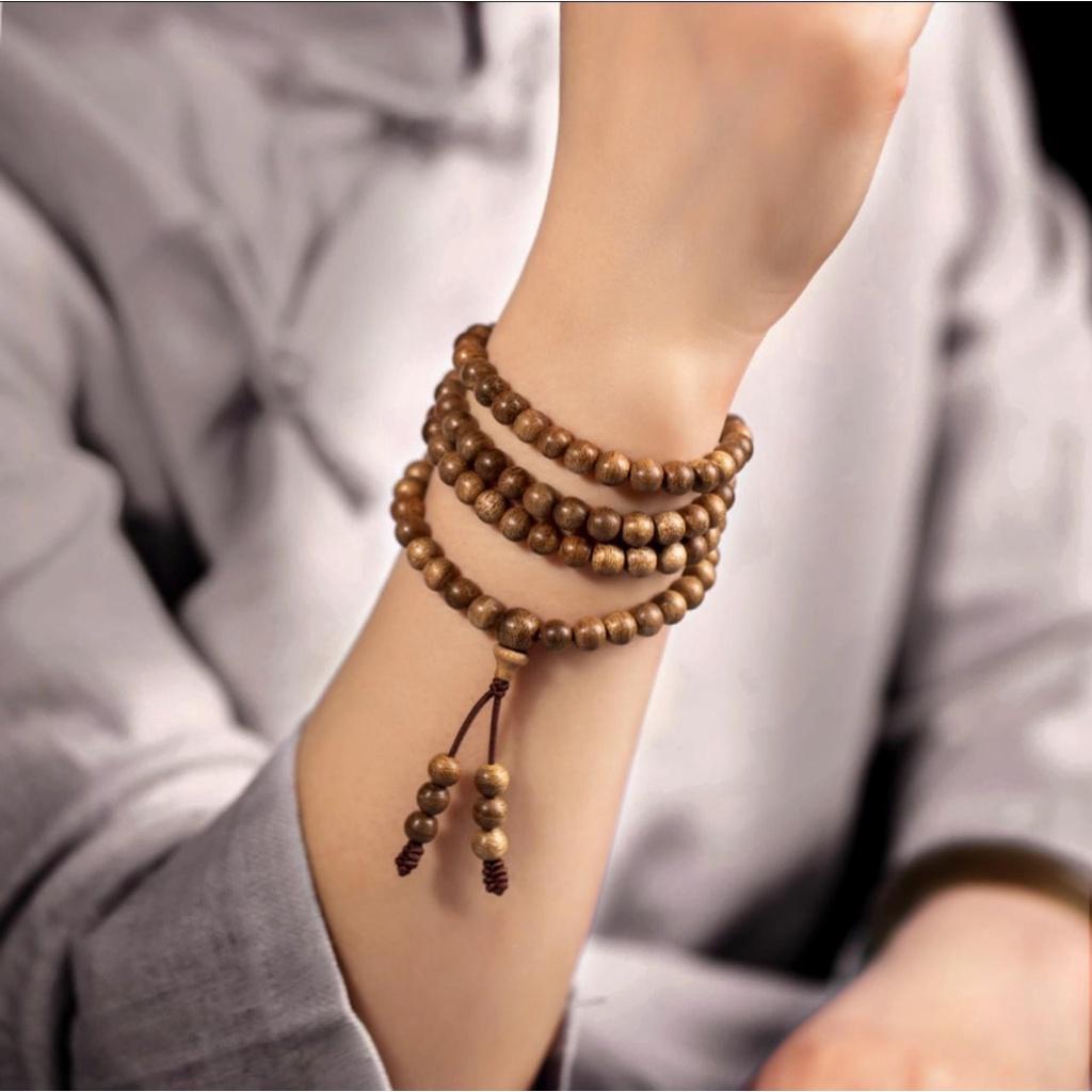 VÒNG TAY TRẦM HƯƠNG CHUỖI 108 HẠT ĐÃ TRÌ CHÚ MAY MẮN TẶNG KÈM HỘP GẤM SANG TRỌNG SS3