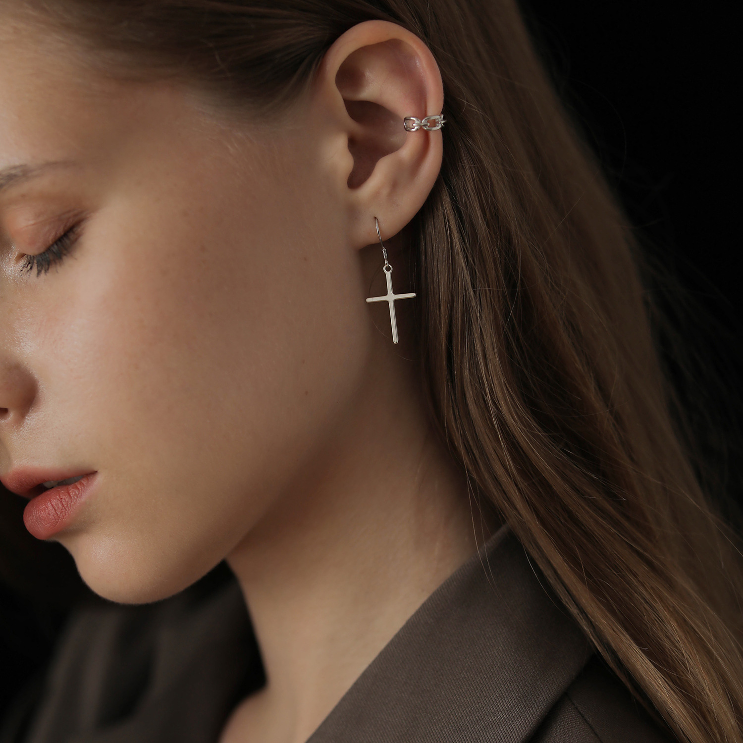 Bông tai thập tự phong cách Châu Âu bí ẩn quyến rũ