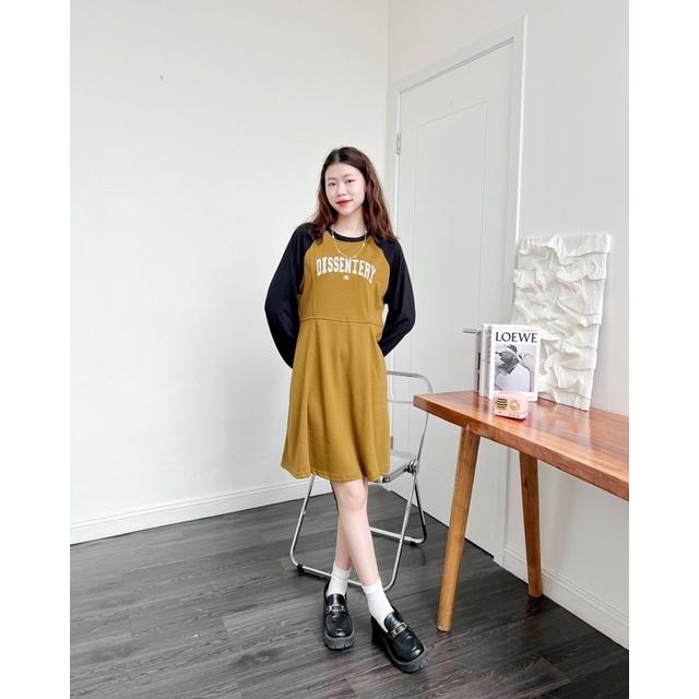 Váy phông nữ dài tay phối đen chữ ngực disseniery v238304 germe