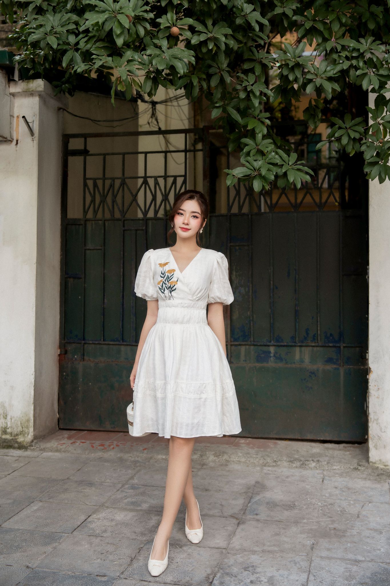 OLV - Đầm Sara Embro Dress