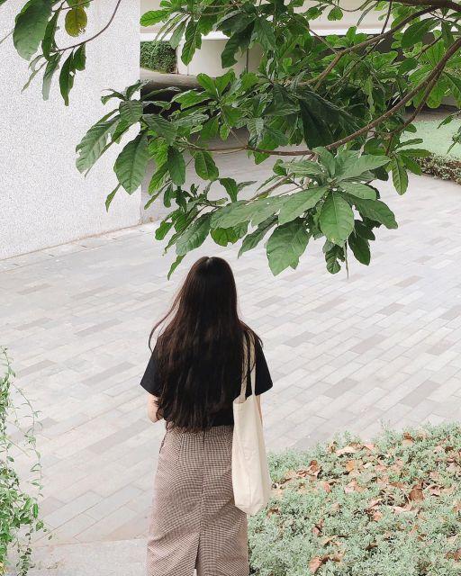 SET ÁO ĐEN + CHÂN VÁY CARO