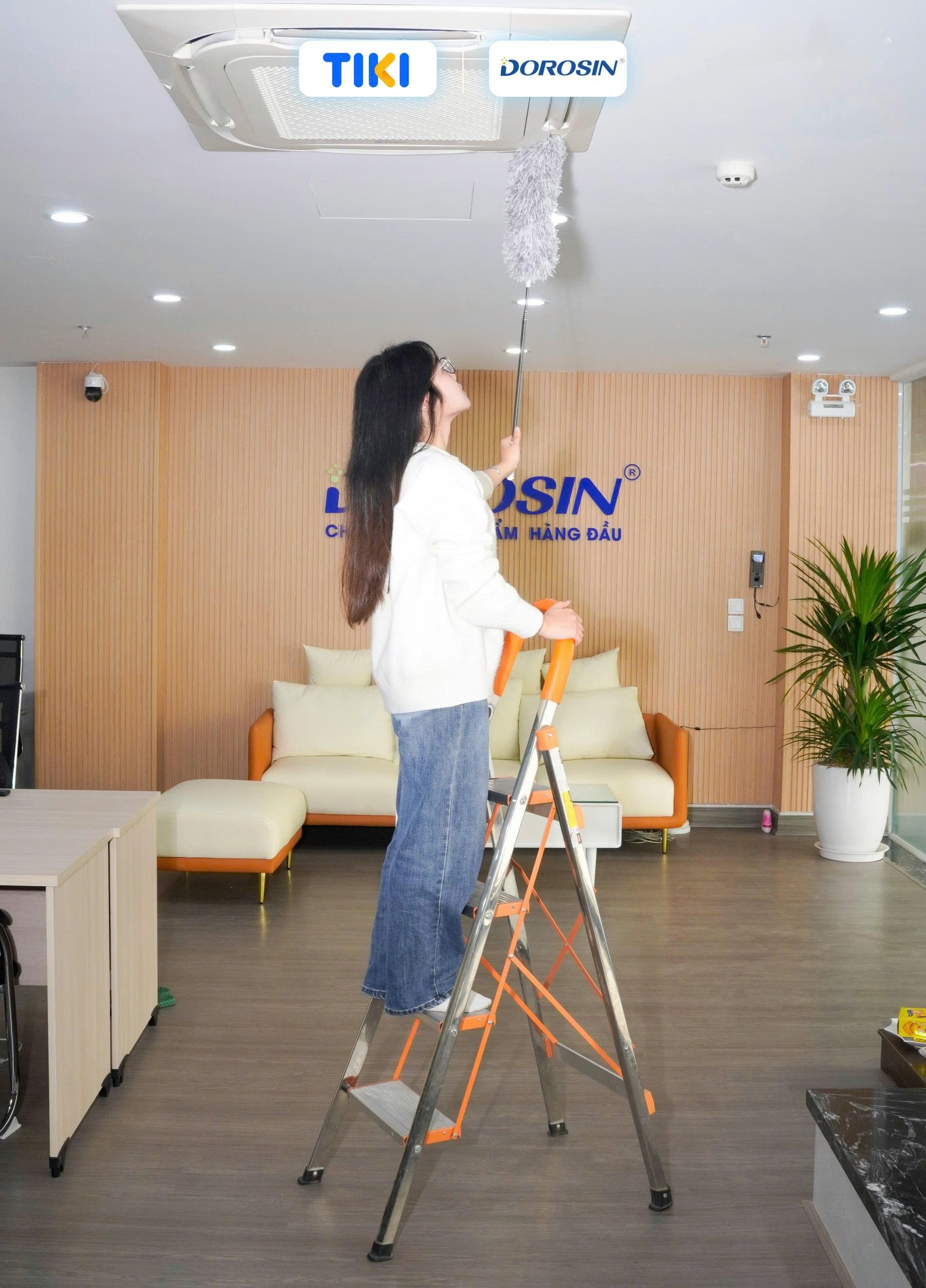 Chổi Phủi Bụi Đa Năng Đầu Lông Mềm Mại Nhanh Khô Phủi Sạch Bụi Bẩn Dễ Dàng Sử Dụng - HÀNG TẶNG KÈM KHÔNG BÁN