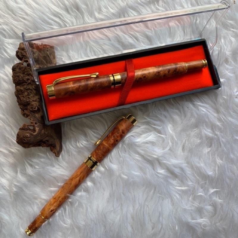 Bút gỗ Nu Huyết Long nắp đậy hàng vip (PE997N) thơm mùi gỗ - Lõi bút nhập khẩu Châu Âu