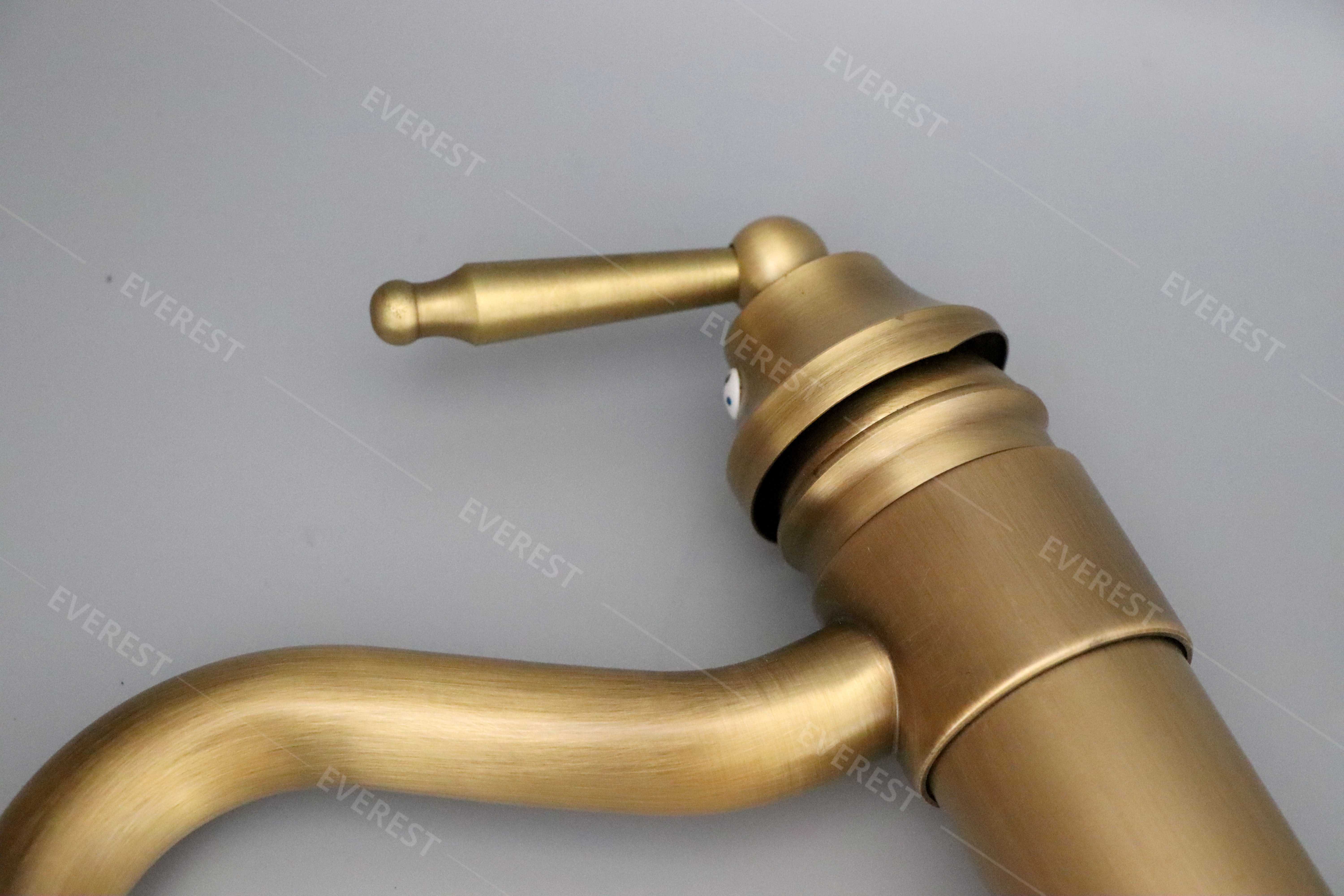 Vòi lavabo bằng đồng EVEREST EV-3017