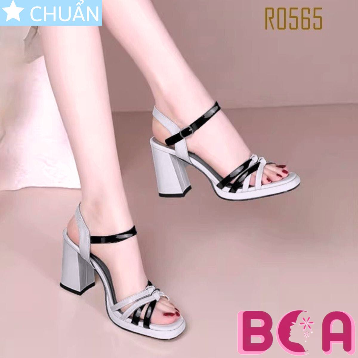 Sandal cao gót nữ 7p RO565 ROSATA tại BCASHOP phối màu sang trọng và thời trang, mang sang chân mà êm ái lắm ạ