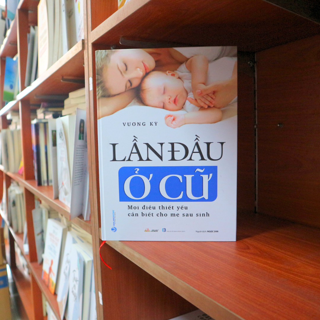 Lần Đầu Ở Cữ - Vanlangbooks