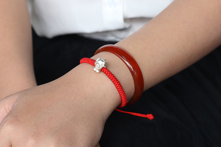 Vòng Tay Kết Dây Tuổi Tuất Ngọc Quý Gemstones