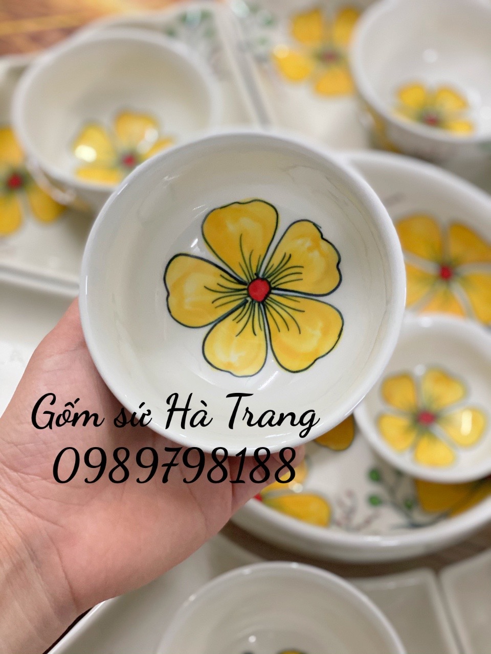 Bộ bát đĩa hoa mặt trời gốm sứ Bát Tràng cao cấp vẽ mai vàng