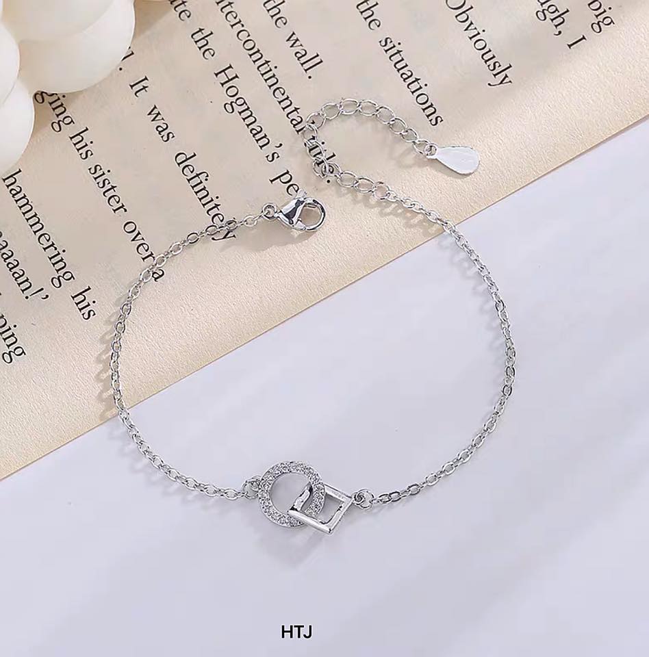 Lắc tay nữ thời trang chất liệu bạc s925 MS045