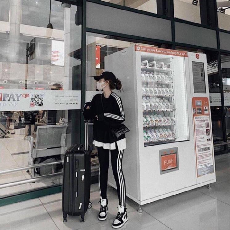 Bộ Thể Thao Nữ Áo Phối Vạt Sơ Mi Quần Legging 3 Sọc