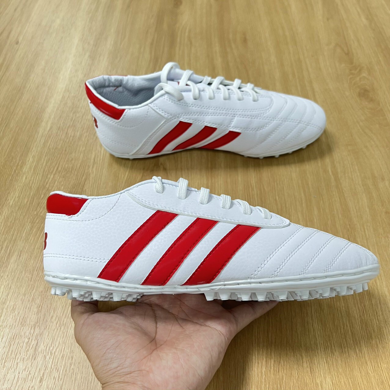 Đôi giày đá bóng cao cấp CT3 cao cấp