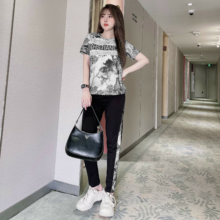 Bộ thun thể thao họa tiết cổ điển (size 45kg đến 70kg)