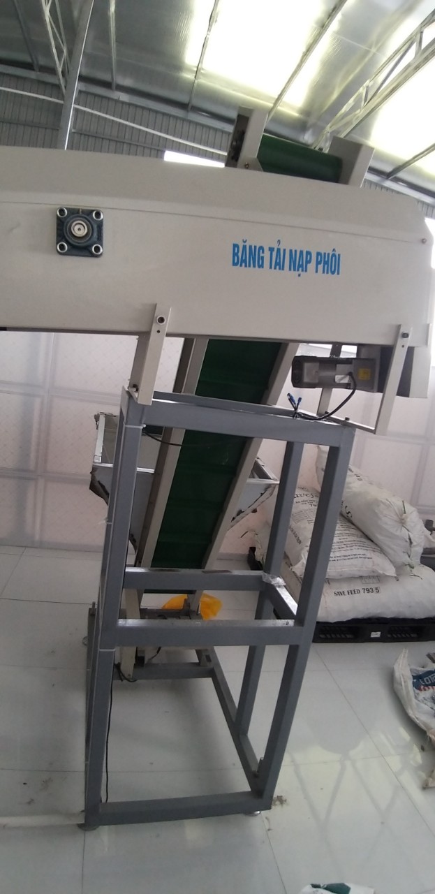 Khuôn Thổi Chai-Phụ Kiện Máy Thổi Chai Tự Động