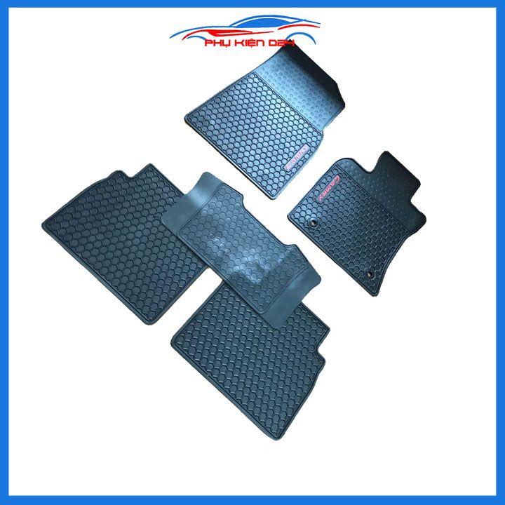 Thảm lót sàn cao su cho xe Camry 2019-2020-2021-2022 đúc liền hàng chuẩn theo xe chịu lực tốt