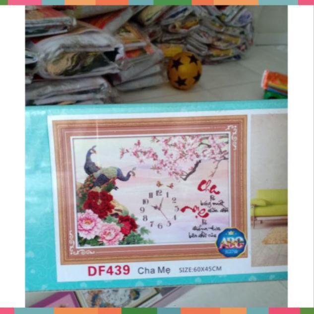 Tranh đính đá cha mẹ tuyệt đẹp kt 69*45cm
