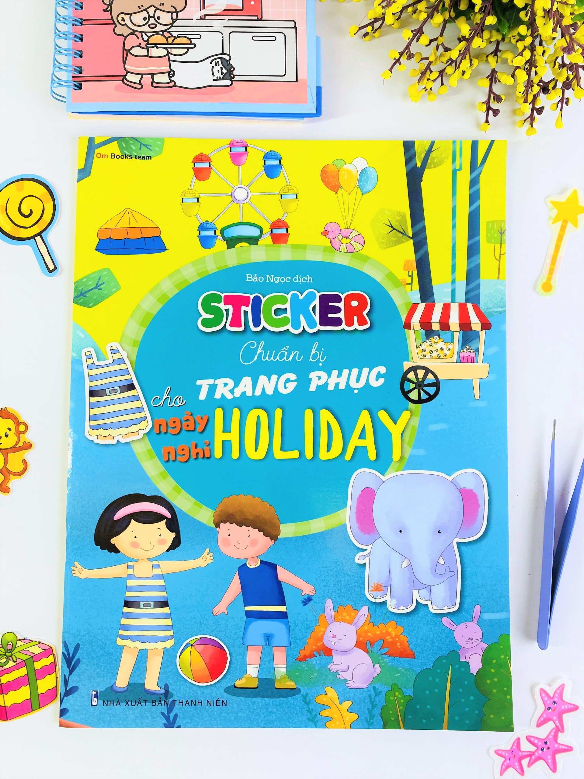 Sách - Sticker chuẩn bị trang phục - ndbooks