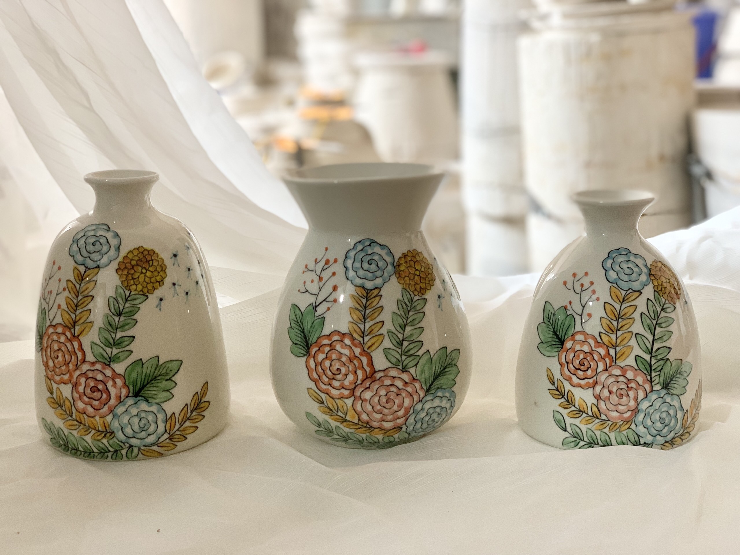 LỌ HOA VẼ TAY NGHỆ THUẬT THỦ CÔNG CAO 18/20/22/24 và 25CM.
