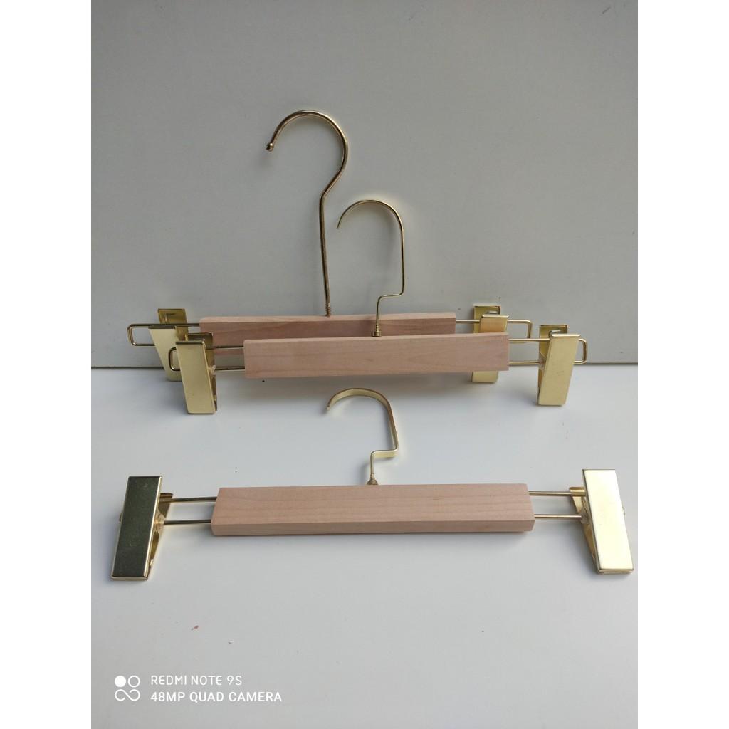 Móc kẹp treo quần áo bằng gỗ mộc đầu kẹp mạ vàng người lớn,trẻ em dùng chụp ảnh,cho shop thời trang