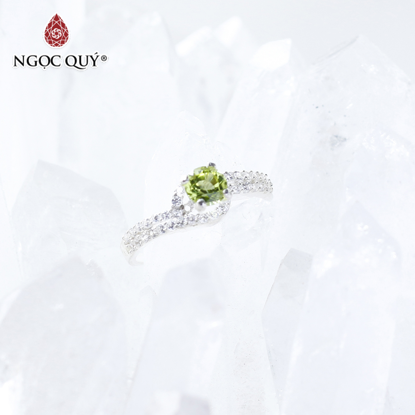 Nhẫn bạc nữ đá Peridot mệnh hỏa, mộc - Ngọc Quý Gemstones