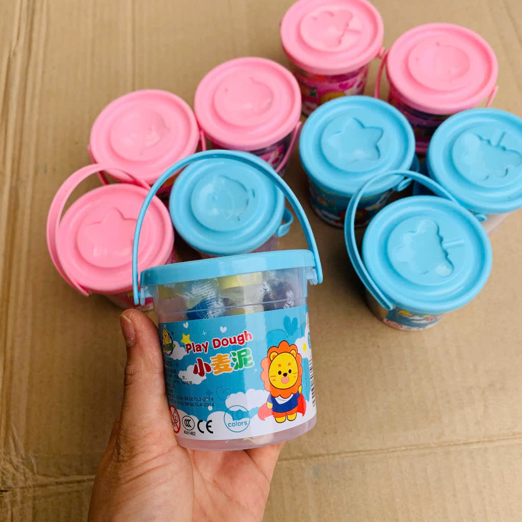 Đất Nặn Nhiều 10 Màu - Chất Liệu An Toàn - Có Khuôn Kèm - 10 - 01 Hộp Nhựa Có Quai Xách Giao Màu Ngẫu Nhiên - 7022