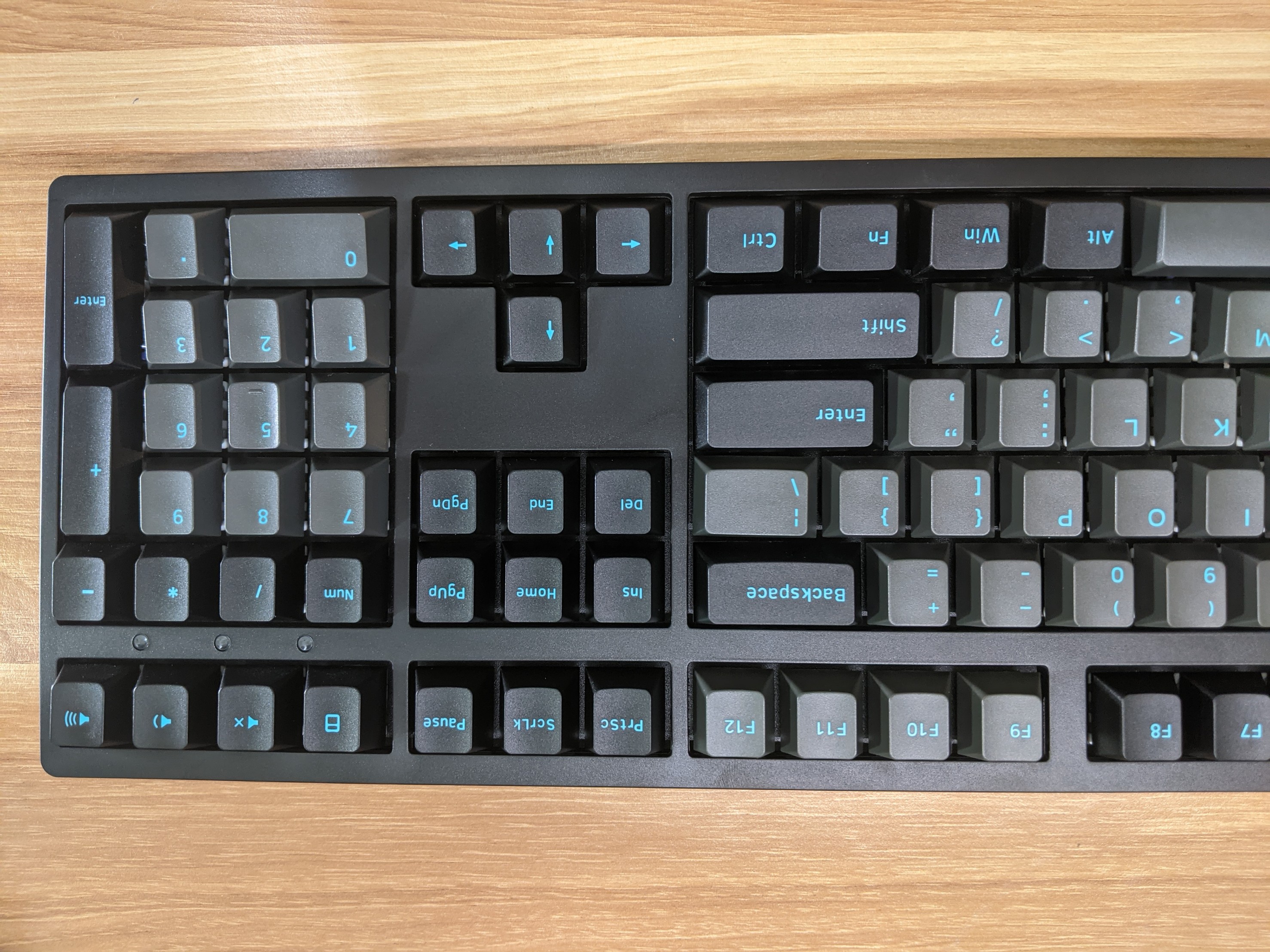 Bàn phím cơ có dây AKKO 3108 Plus Black & Cyan _Mới, hàng chính hãng