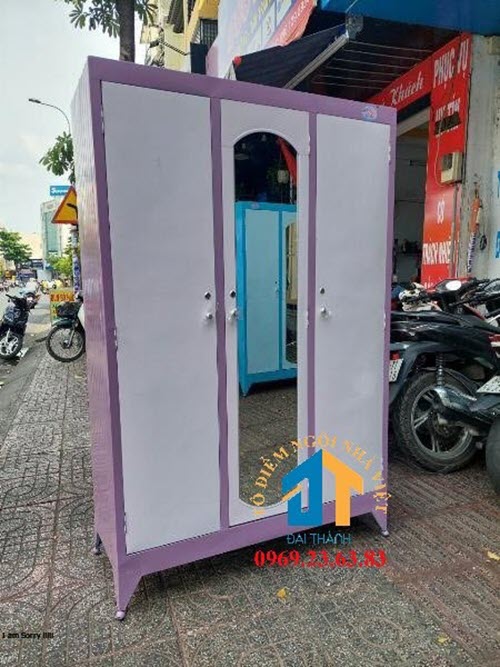 Tủ sắt quần áo 3 cánh 1m8 x1m2