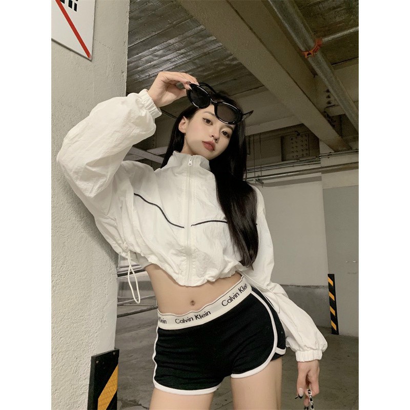 Áo khoác dù xịn 2 lớp phối viền nhỏ dáng lửng có dây rút lai, Áo Khoác Dù Croptop
