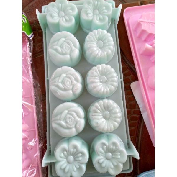 Khuôn nhựa đổ rau câu, làm đá